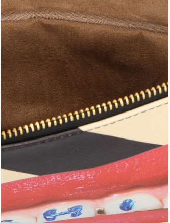 'Stripes shit’ clutch #