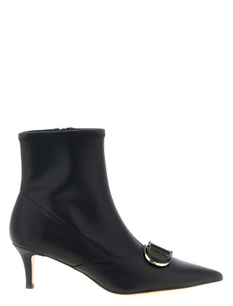 'Oval T' ankle boots
