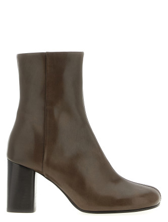 'Anatomic' ankle boots