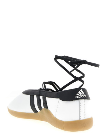 'Taekwondo Mei' ballet flats #