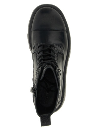 'T Monogram' amphibian #