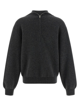 'Back-to-Front' sweater #