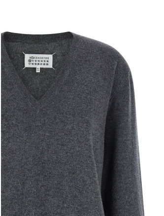 'Four stitches' sweater #