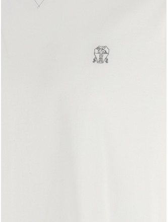 Logo embroidery t-shirt #