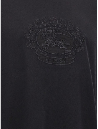 Logo embroidery t-shirt #