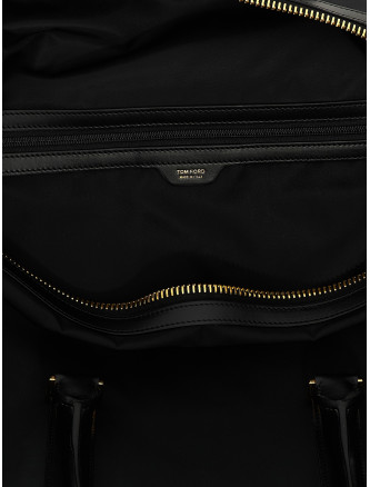 Leather details travel bag #