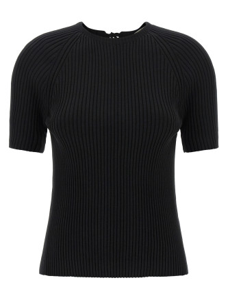 Back closure sweater