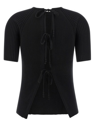 Back closure sweater #