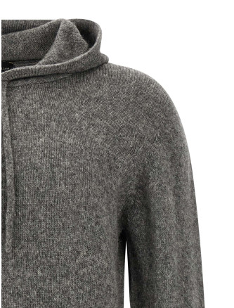Hooded sweater #