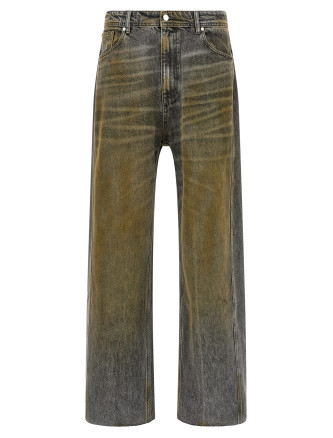 'Soil' jeans