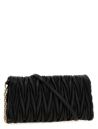 Logo matelassé clutch #