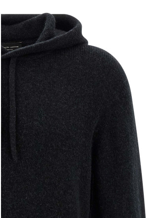 Hooded sweater #