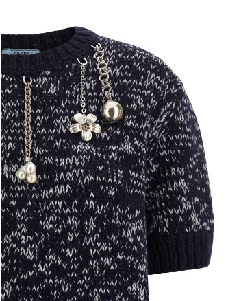 Pendant sweater #