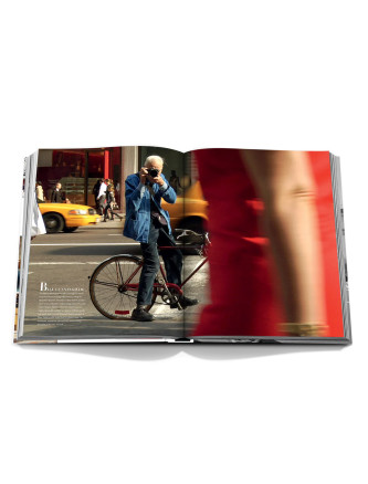 '5th Avenue: 200 Years of Stories & Legends' book #