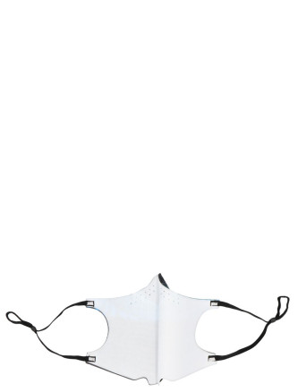 'Wings active’ mask #