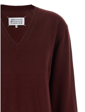 'Four Stitches' sweater #