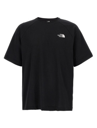 'North Faces' T-shirt