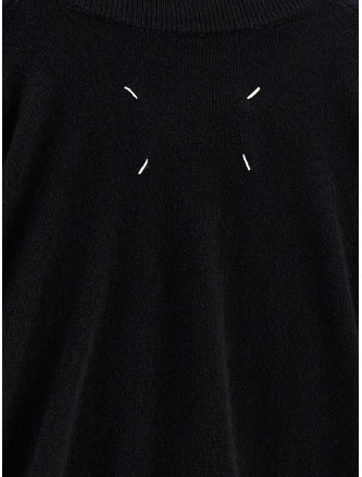 'Four stitches' sweater #