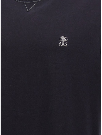 Logo embroidery t-shirt #