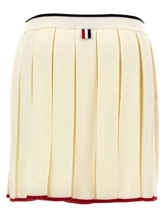 Knitted pleated skirt #