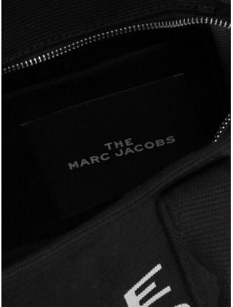 Shopping 'The Jacquard Medium Tote' #