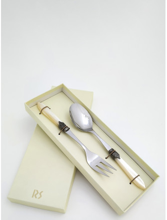 Set to serve 'Laura' #