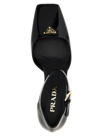 Logo patent pumps #