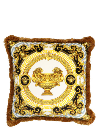 'La Coupe des Dieux' cushion