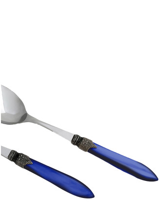 Set to serve 'Laura' #