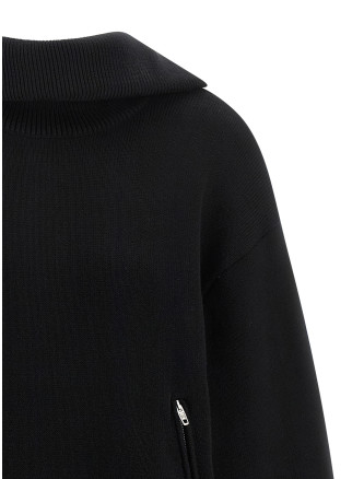 'Back-to-Front' sweater #