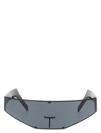 'Cyclops' sunglasses