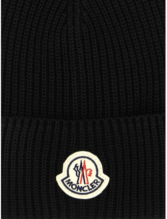 Шляпа MONCLER Logo patch beanie (L10913B00022M1367999) #