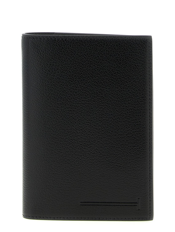 'T Line' passport holder #1