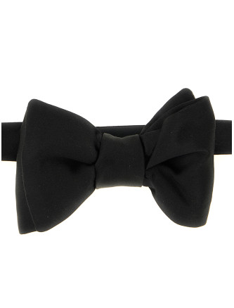 Silk bow tie #