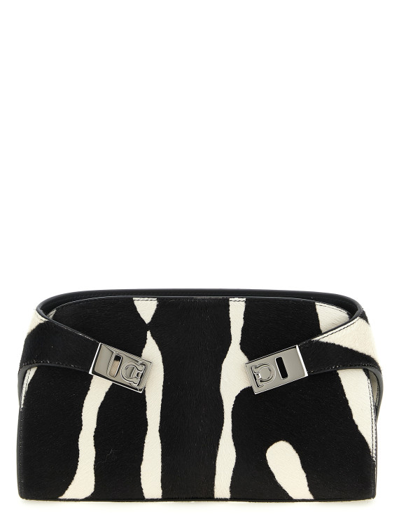 Клатч FERRAGAMO 'Hug CB E/W' (789618KASBABIANCONERO) #1