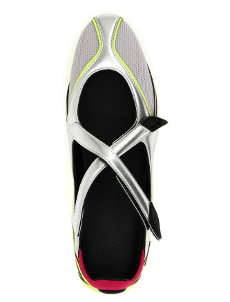 'Floor 01' ballet flats #