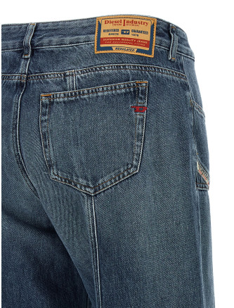 'D-Akii 09m56' jeans #