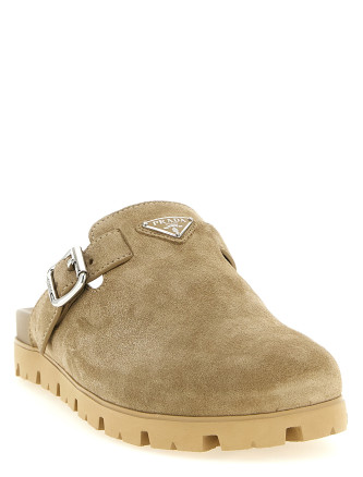 Triangle logo sabots #