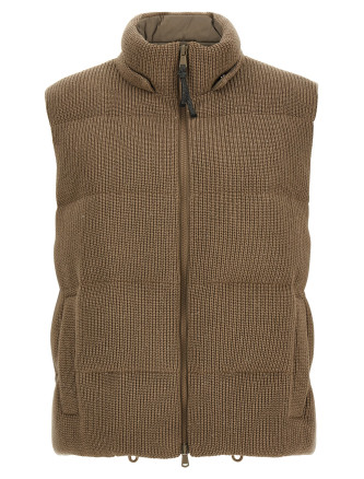 Sleeveless down jacket #