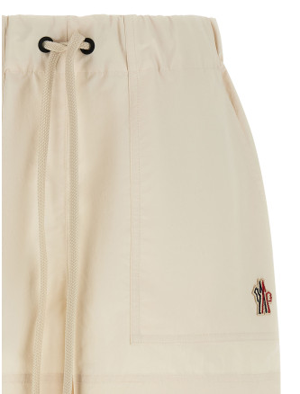 Бермуды, шорты MONCLER GRENOBLE Technical froissé shorts (L10982B00005597SL050) #