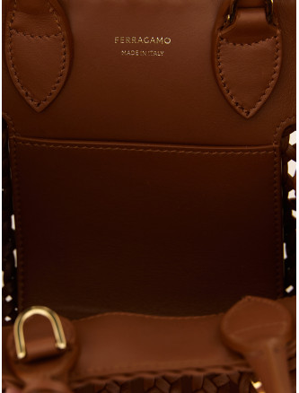 Ручная сумка FERRAGAMO 'Hug Mini' (790001NATURALE) #