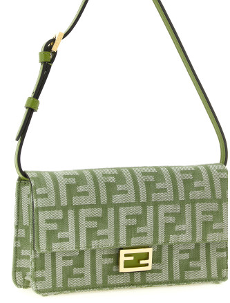 'Baguette' wallet on chain (8M0498AUT4F1VG0) #