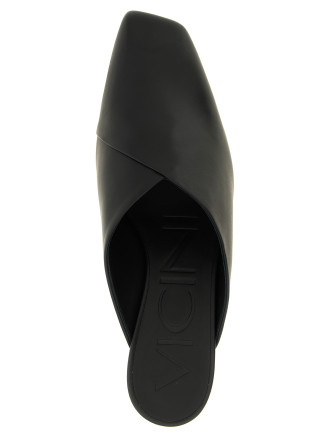 'Lavenue' sabots (C650000001) #