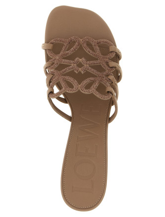 'Anagram Petal' slides (LPEA465X053580) #