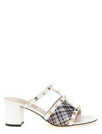 Босоножки на среднем каблуке VALENTINO GARAVANI 'Rockstud'