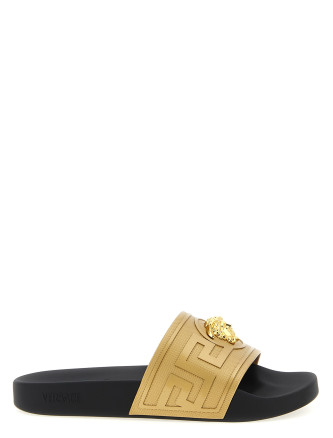 'La Medusa' slides