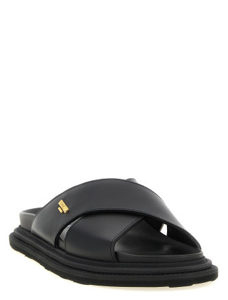 Плоские туфли MOSCHINO Leather sabots with logo (MB28083G0PGA0000) #