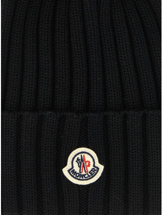 Шляпа MONCLER Pompon wool beanie (L20933B00039M1131999) #