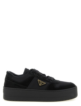 'Downtown Bold' sneakers