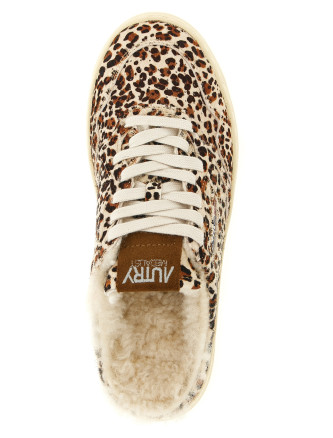 Кроссовки AUTRY 'Medalist Easeknit' (MULWYX01) #